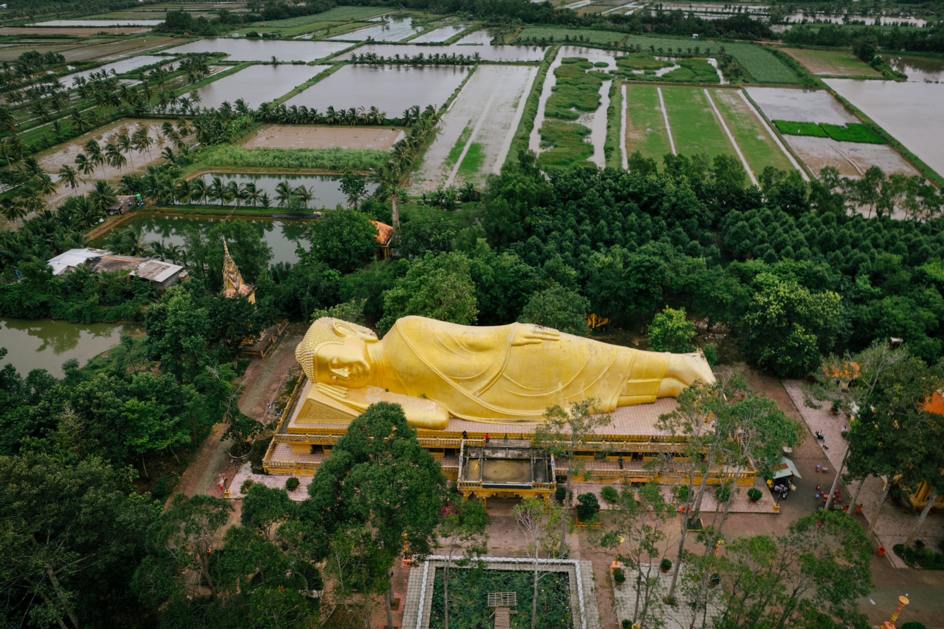 Lượng kh&aacute;ch tăng vọt đến Tr&agrave; Vinh sau MV Phương Mỹ Chi với ảnh check - in đẹp - Ảnh 25.