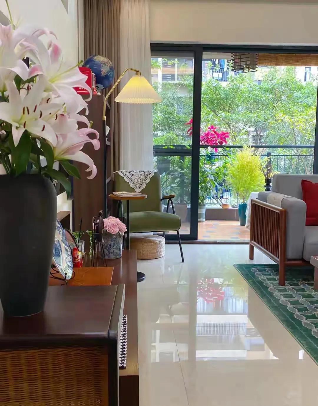 Cặp vợ chồng nghỉ hưu g&acirc;y sốt v&igrave; ng&ocirc;i nh&agrave; sạch đến kh&oacute; tin: Nh&igrave;n căn bếp mới hiểu v&igrave; sao d&acirc;n mạng hỏi &ldquo;c&oacute; thật sự sống ở đ&acirc;y kh&ocirc;ng?&rdquo; - Ảnh 3.