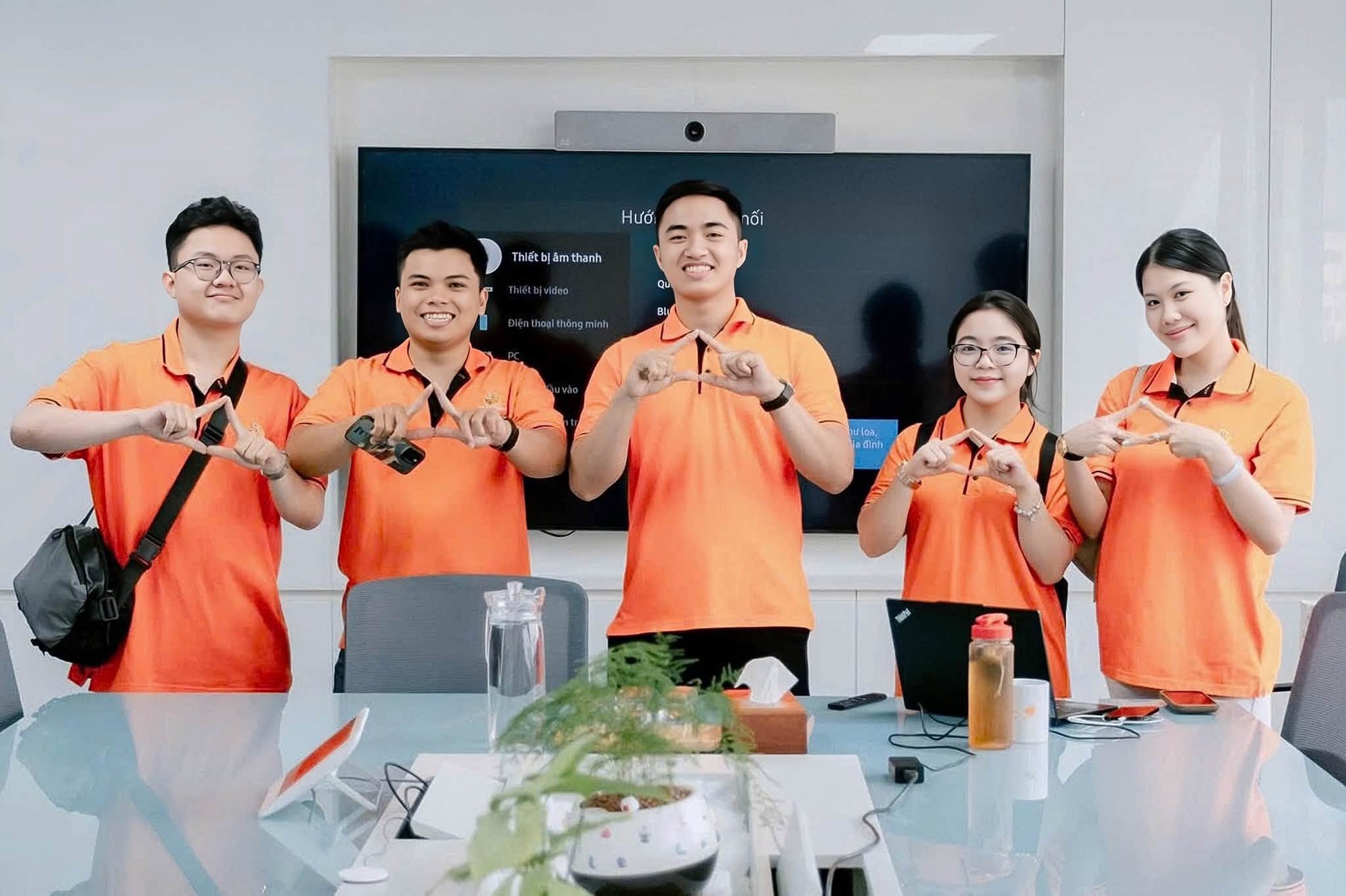 Khởi nghiệp từ đồ &aacute;n tốt nghiệp: &Yacute; tưởng sinh vi&ecirc;n trường ĐH FPT th&agrave;nh c&ocirc;ng năm 2026 - Ảnh 1.