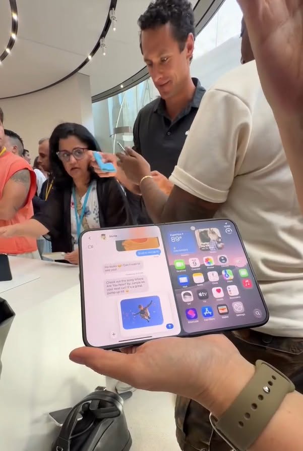 Trải nghiệm iPhone Duo: Si&ecirc;u phẩm gập mới từ Apple tại Apple Park - Ảnh 7.