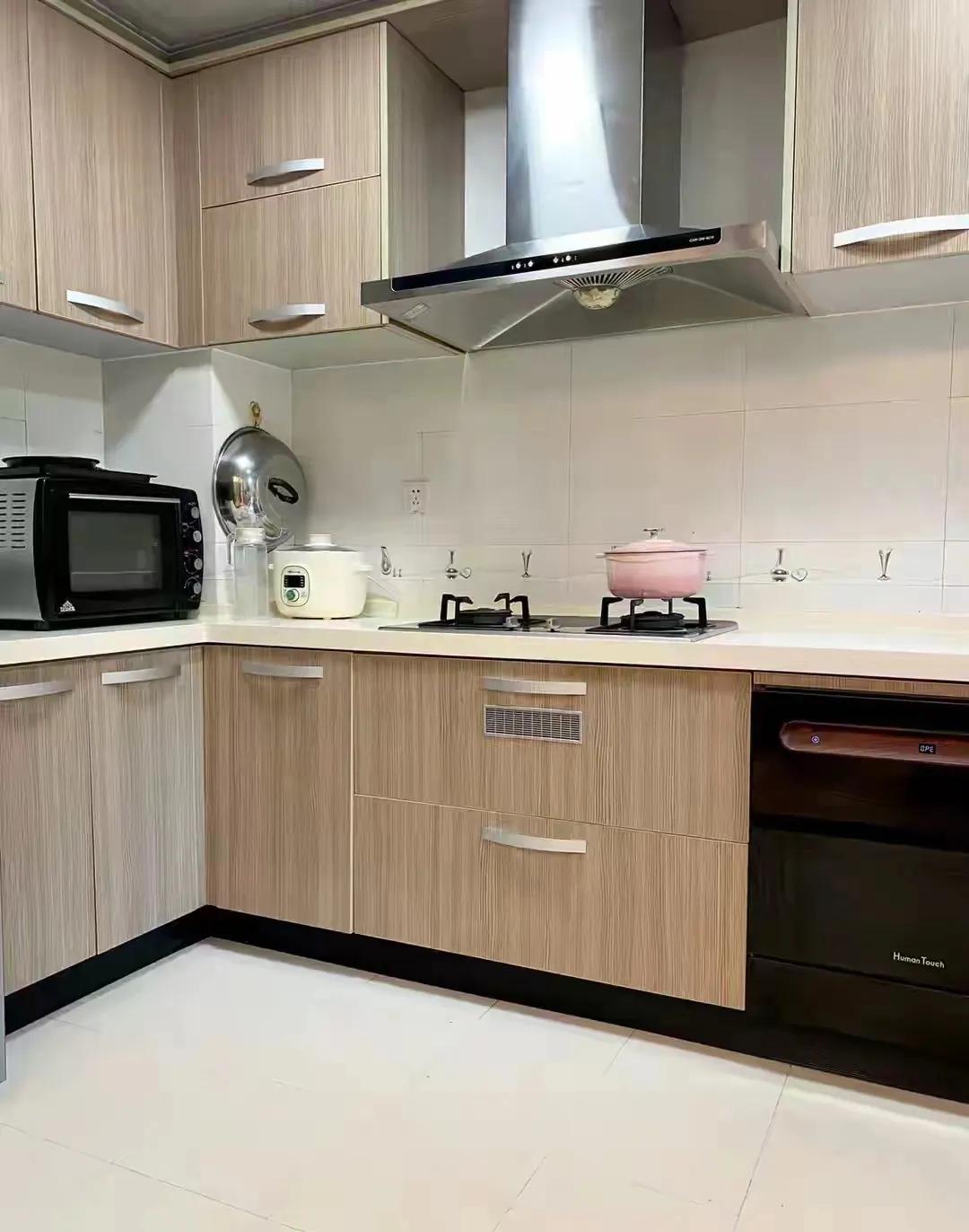 Cặp vợ chồng nghỉ hưu g&acirc;y sốt v&igrave; ng&ocirc;i nh&agrave; sạch đến kh&oacute; tin: Nh&igrave;n căn bếp mới hiểu v&igrave; sao d&acirc;n mạng hỏi &ldquo;c&oacute; thật sự sống ở đ&acirc;y kh&ocirc;ng?&rdquo; - Ảnh 5.