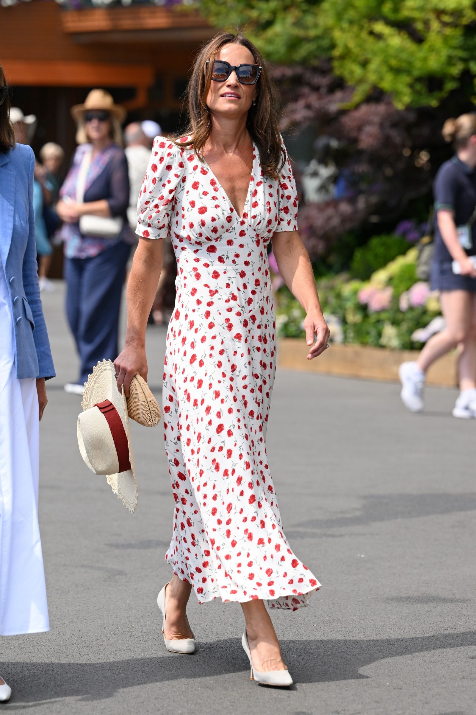 Pippa Middleton c&oacute; thể đảm nhận một vai tr&ograve; đặc biệt b&ecirc;n cạnh Kate Middleton khi chị g&aacute;i trở th&agrave;nh Vương hậu- Ảnh 2.