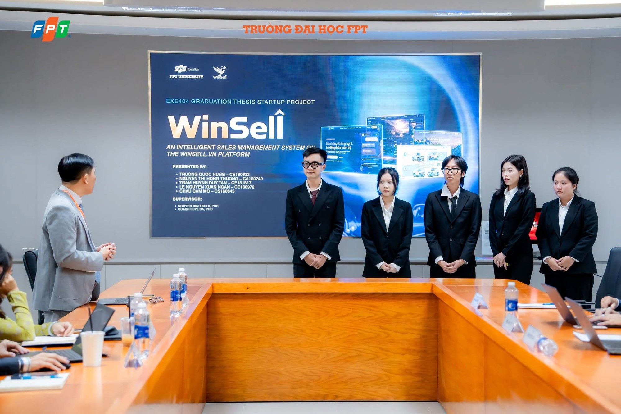 Khởi nghiệp từ đồ &aacute;n tốt nghiệp: &Yacute; tưởng sinh vi&ecirc;n trường ĐH FPT th&agrave;nh c&ocirc;ng năm 2026 - Ảnh 3.