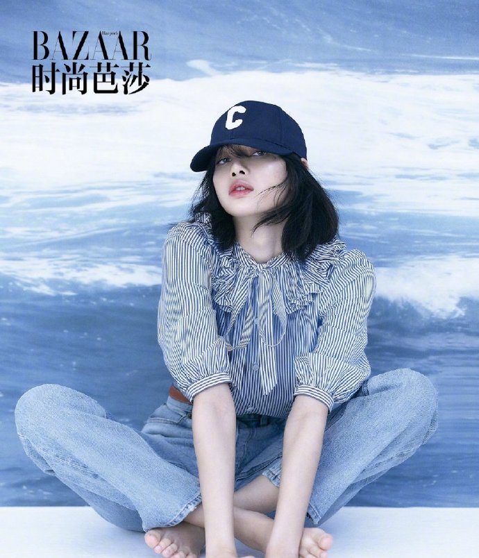 Lisa v&agrave; pha bốc hơi kh&oacute; hiểu tr&ecirc;n b&igrave;a Harper &rsquo; s Bazaar China năm 2021 - Ảnh 8.