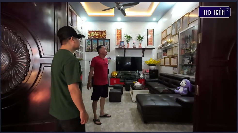 Căn nhà ở quê của Tiến Linh: Không gian lưu giữ kỷ vật và đam mê thể thao - Ảnh 4. Căn nhà ở quê của Tiến Linh: Không gian lưu giữ kỷ vật và đam mê thể thao - Ảnh 4.