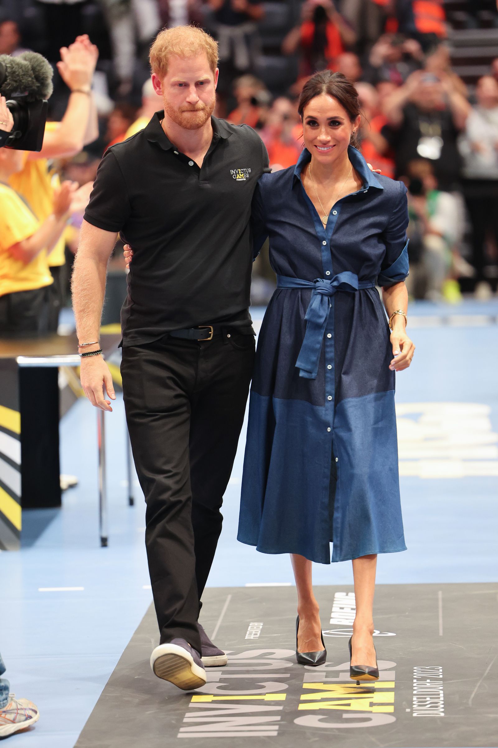 Vua Charles ra t&iacute;n hiệu cứng rắn ngay khi Harry - Meghan trở lại Anh: C&aacute;nh cửa gia đ&igrave;nh c&oacute; thể mở, nhưng c&aacute;nh cửa Ho&agrave;ng gia th&igrave; kh&ocirc;ng- Ảnh 3.