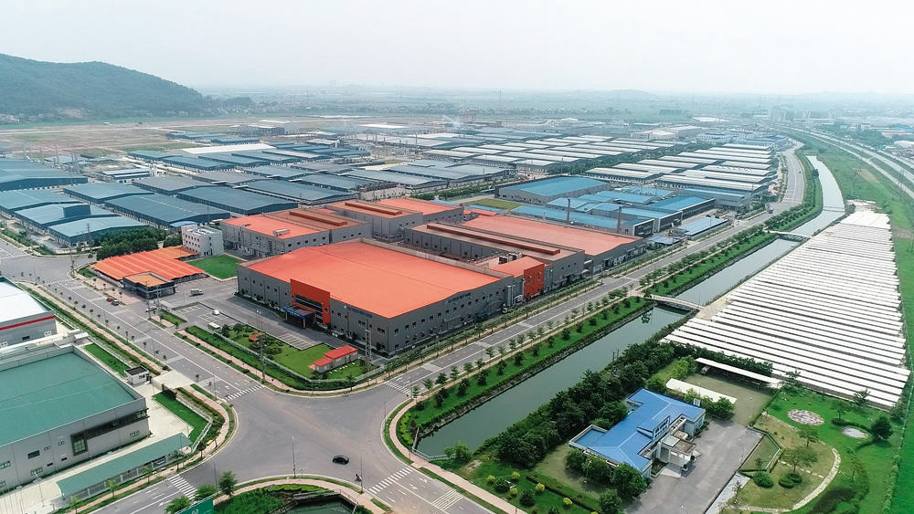 Bỏ sĩ diện để đi l&agrave;m c&ocirc;ng nh&acirc;n ở qu&ecirc;: Lương 13-15 triệu, c&ograve;n tiết kiệm được 7-8 triệu/th&aacute;ng - Ảnh 1.