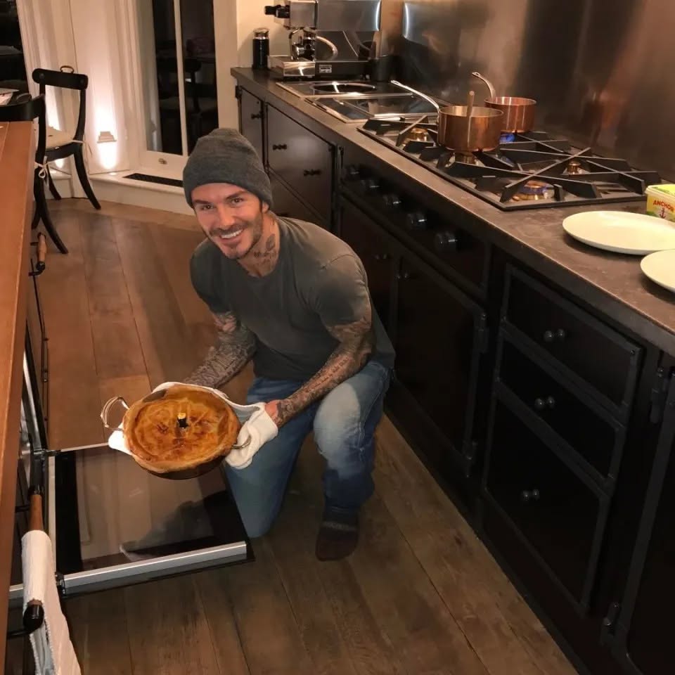 Biệt thự m&agrave;u trắng ở khu nh&agrave; gi&agrave;u của David Beckham v&agrave; Victoria Beckham- Ảnh 5.