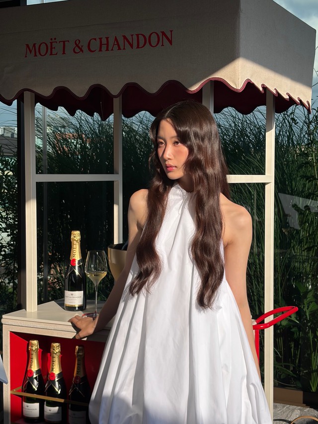 Minh tinh lấn &aacute;t Son Ye Jin để đầu b&ugrave; t&oacute;c rối ra đường vẫn đươc khen sang- Ảnh 11.