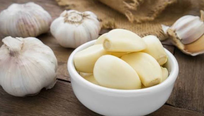 Ăn tỏi sống mỗi ng&agrave;y suốt 5 th&aacute;ng, người đ&agrave;n &ocirc;ng 28 tuổi ngỡ ng&agrave;ng khi đi kh&aacute;m - Ảnh 2.