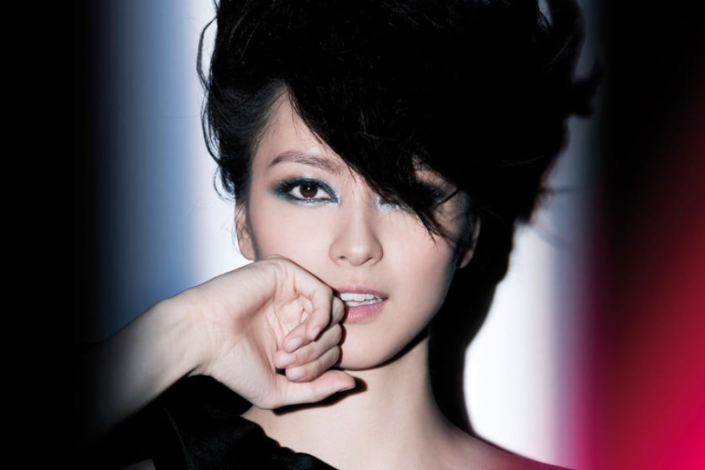 Lương Vịnh Kỳ - nữ ch&iacute;nh 