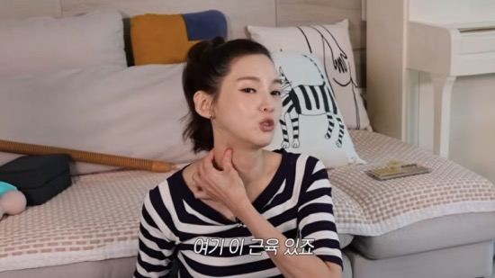 Nữ diễn vi&ecirc;n H&agrave;n U50 nhưng vẫn trẻ như g&aacute;i đ&ocirc;i mươi nhờ 3 b&iacute; quyết- Ảnh 1.