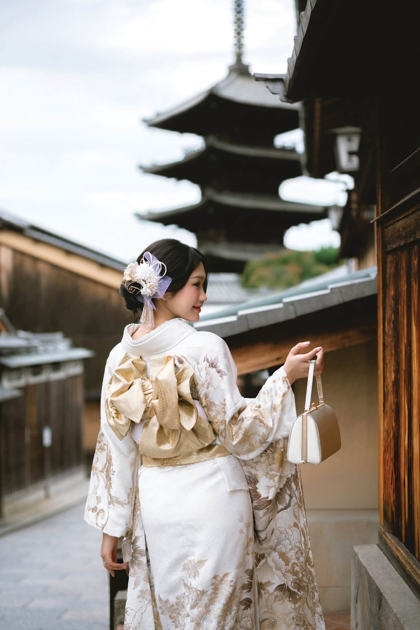 Do&atilde;n Hải My xinh đẹp trong Kimono Nhật Bản , H&ograve;a Minzy kh&ocirc;ng thể khen ngợi đủ - Ảnh 9.