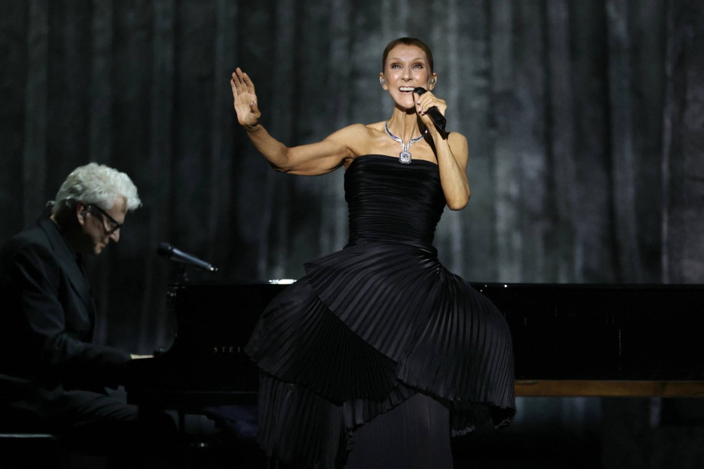 C&eacute;line Dion tập pilates v&agrave; m&uacute;a bal&ecirc; để chiến đấu căn bệnh hiếm gặp - Ảnh 1.