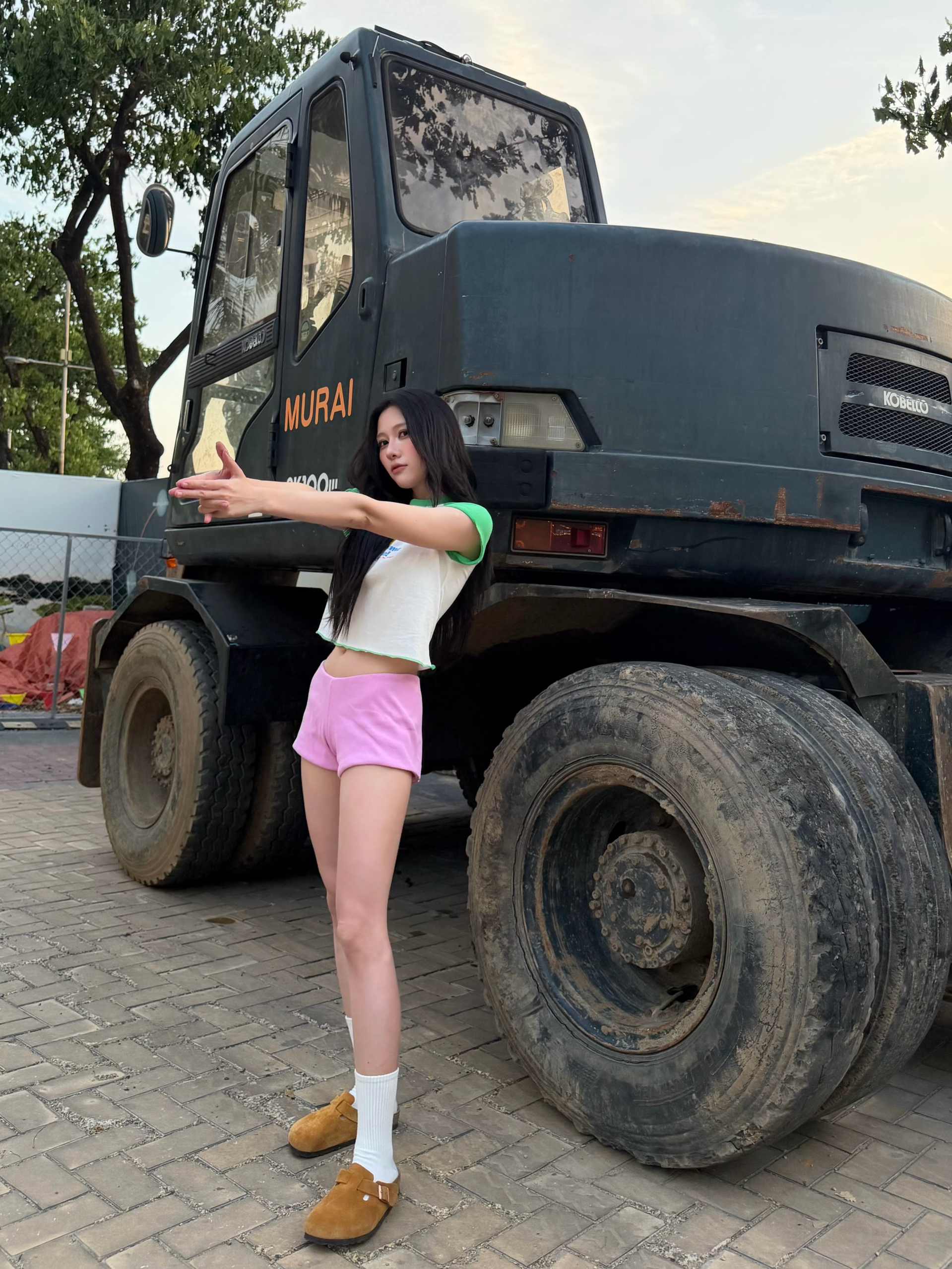 Uyển &Acirc;n rạng rỡ với nhan sắc cuốn h&uacute;t v&agrave; gu thời trang đỉnh cao 2026 - Ảnh 7.