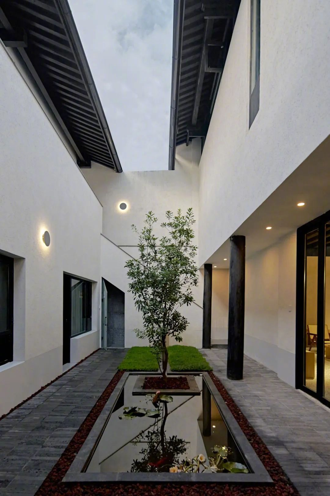 Người đ&agrave;n &ocirc;ng Bắc Kinh bỏ gần 20 tỷ x&acirc;y nh&agrave; dưỡng gi&agrave; cho bố mẹ: Thu&ecirc; đất 30 năm, đổi lại một tuổi gi&agrave; ho&agrave;n to&agrave;n kh&aacute;c - Ảnh 10.