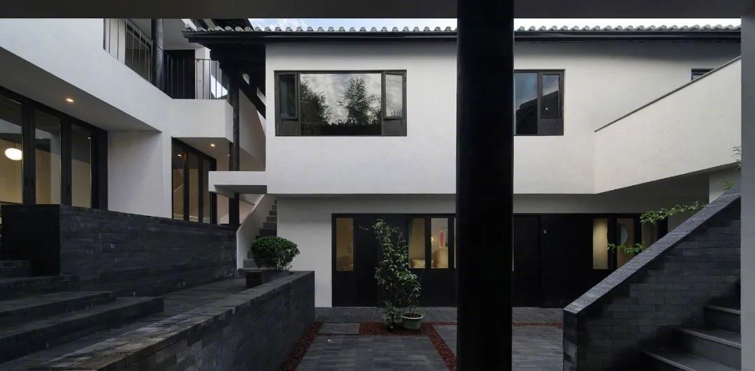 Người đ&agrave;n &ocirc;ng Bắc Kinh bỏ gần 20 tỷ x&acirc;y nh&agrave; dưỡng gi&agrave; cho bố mẹ: Thu&ecirc; đất 30 năm, đổi lại một tuổi gi&agrave; ho&agrave;n to&agrave;n kh&aacute;c - Ảnh 1.