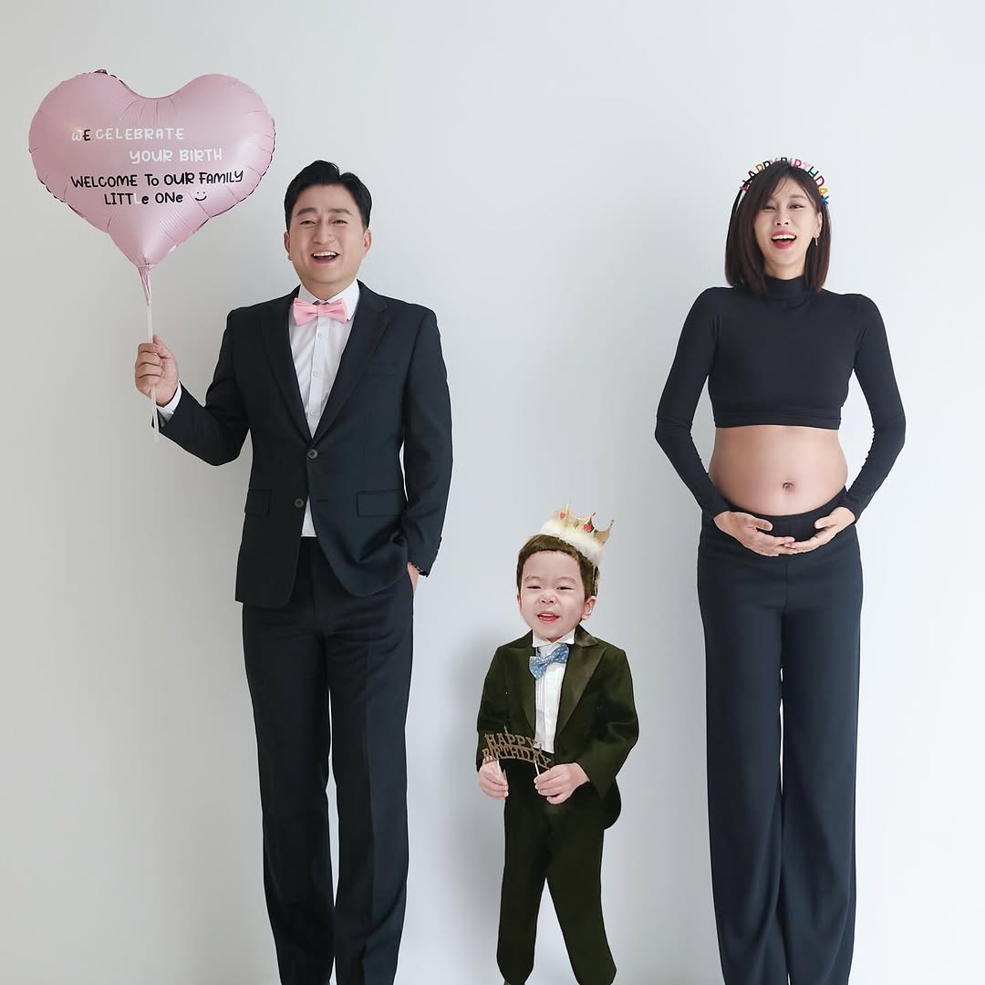 Đau l&ograve;ng cảnh nữ diễn vi&ecirc;n mất con trai 5 tuổi, đưa con g&aacute;i đến thăm anh trai qu&aacute; cố - Ảnh 5.