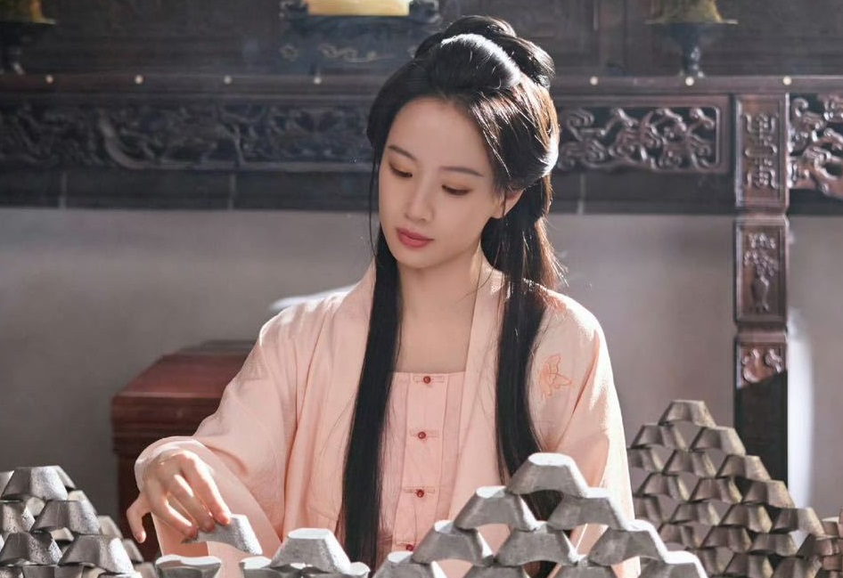 Đ&agrave;m T&ugrave;ng Vận - Lưu Học Nghĩa mờ nhạt, nữ phụ mới l&agrave; người khiến kh&aacute;n giả ph&aacute;t cuồng trong Lan Hương Như Cố - Ảnh 7.