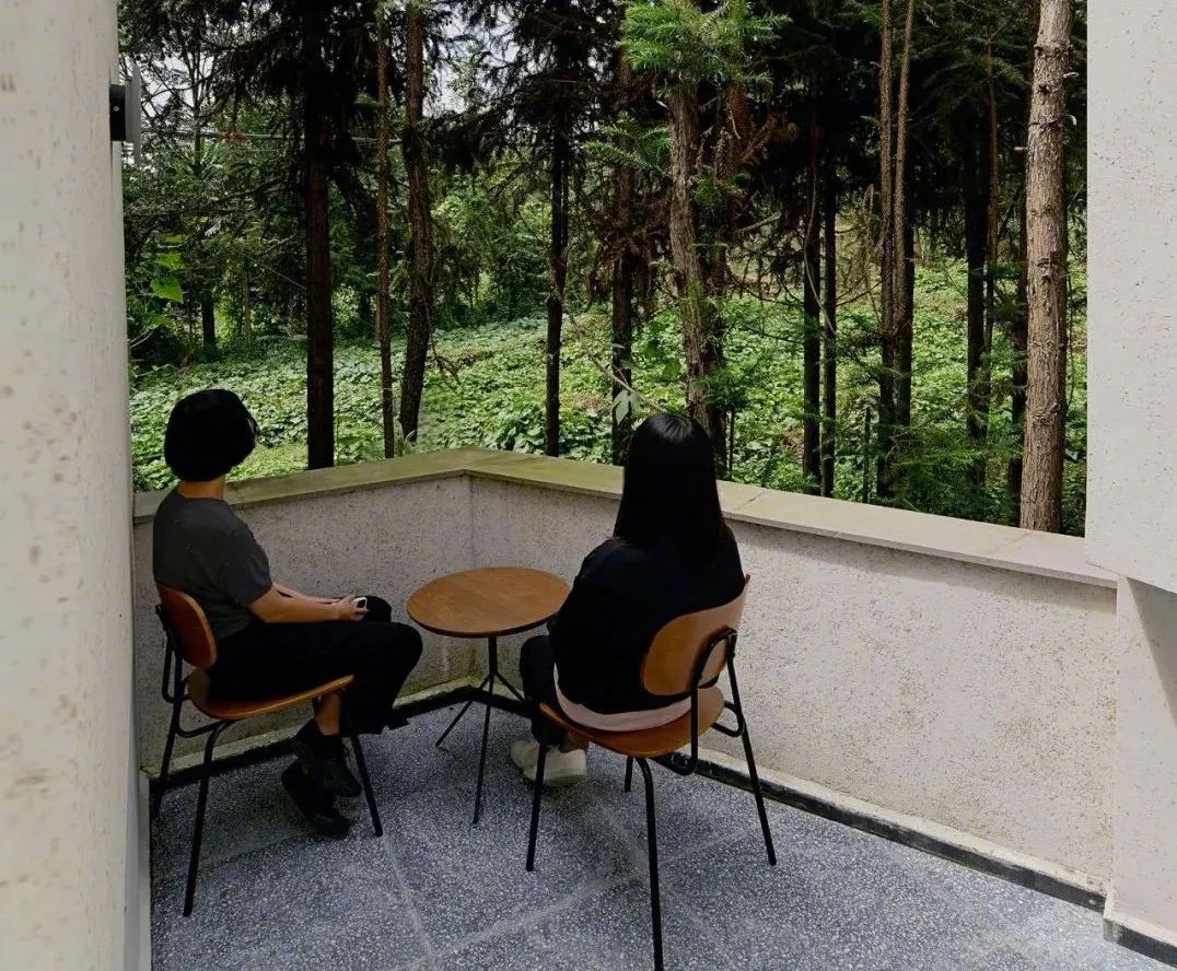 Người đ&agrave;n &ocirc;ng Bắc Kinh bỏ gần 20 tỷ x&acirc;y nh&agrave; dưỡng gi&agrave; cho bố mẹ: Thu&ecirc; đất 30 năm, đổi lại một tuổi gi&agrave; ho&agrave;n to&agrave;n kh&aacute;c - Ảnh 6.