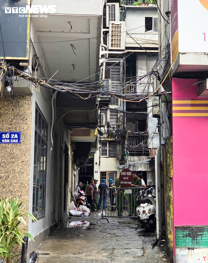 Ch&aacute;y nh&agrave; ở H&agrave; Nội khiến 5 người chết , l&agrave;m r&otilde; tr&aacute;ch nhiệm tổ chức v&agrave; c&aacute; nh&acirc;n - Ảnh 1.