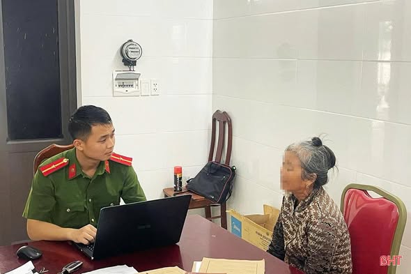 Xử phạt tin đồn: Cụ b&agrave; 68 tuổi ở H&agrave; Tĩnh bị phạt v&igrave; ph&aacute;t t&aacute;n th&ocirc;ng tin sai sự thật - Ảnh 1.