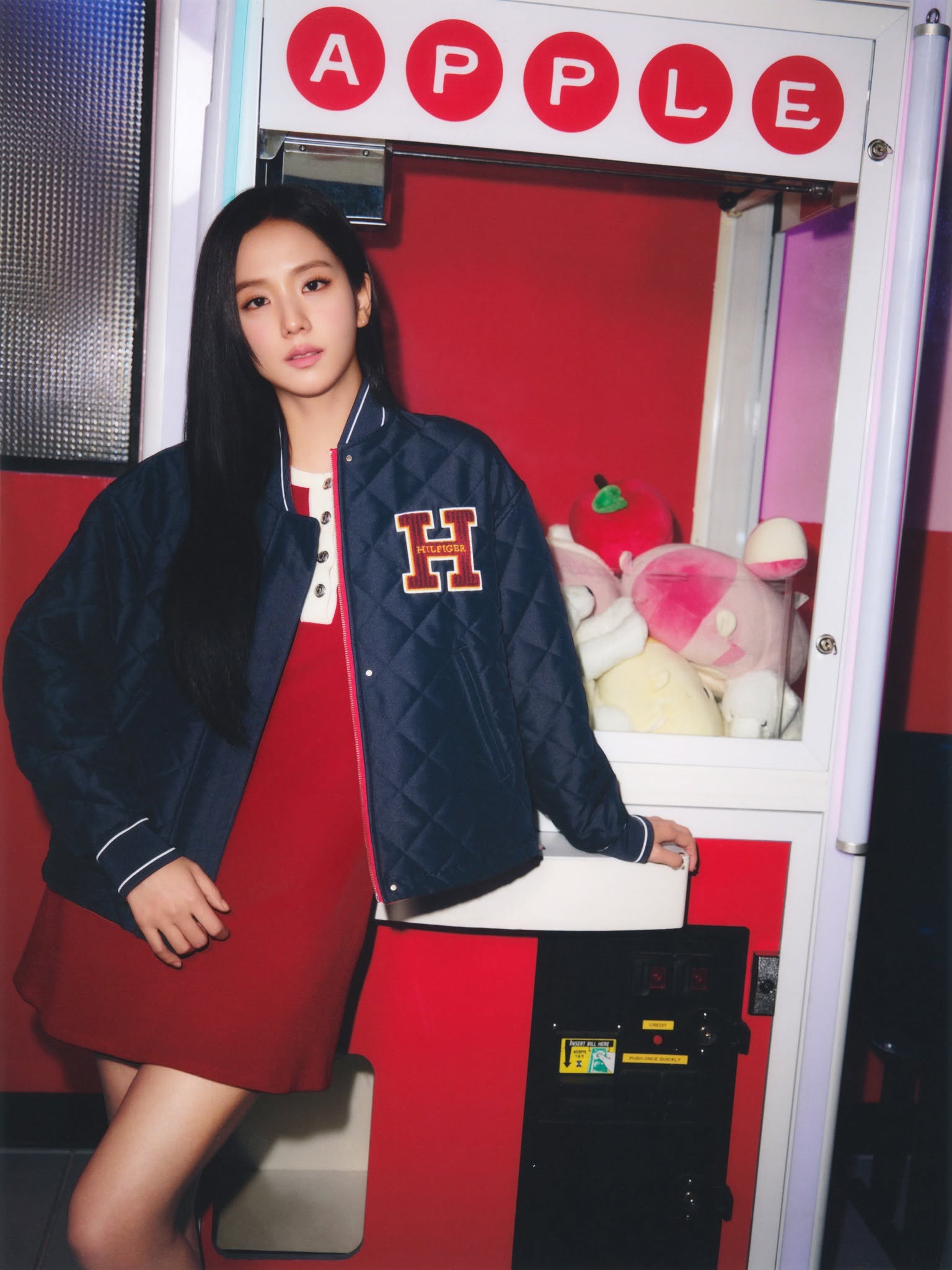 Jisoo BLACKPINK: Biến h&oacute;a phong c&aacute;ch đẹp m&ecirc; hồn trong c&aacute;c chiến dịch thời trang 2026 - Ảnh 8.
