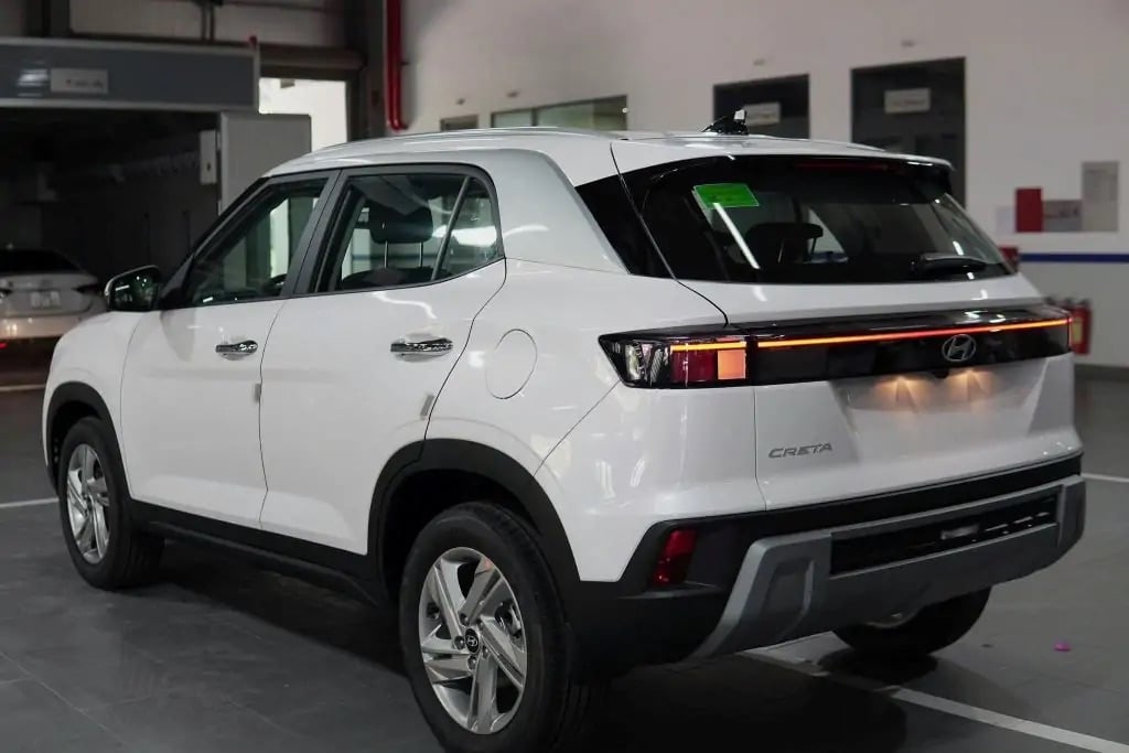 12 xe tạm dẫn đầu b&igrave;nh chọn CCA 2026 sau 1 tuần: Xpander bất ngờ vươn l&ecirc;n, Jaecoo J5 thắng lớn, Geely b&aacute;m s&aacute;t n&uacute;t nhiều hạng mục - Ảnh 3.