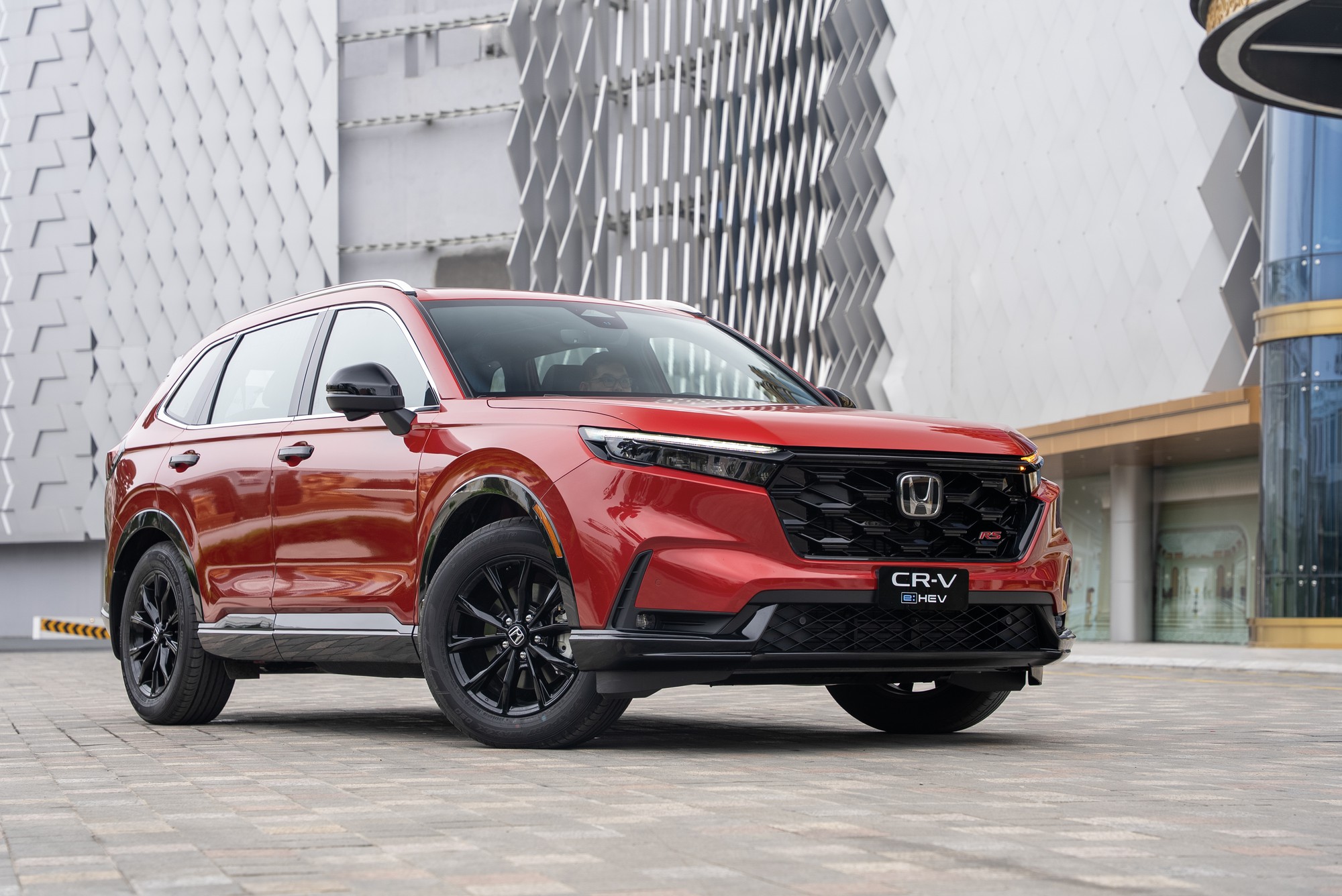 12 xe tạm dẫn đầu b&igrave;nh chọn CCA 2026 sau 1 tuần: Xpander bất ngờ vươn l&ecirc;n, Jaecoo J5 thắng lớn, Geely b&aacute;m s&aacute;t n&uacute;t nhiều hạng mục - Ảnh 6.