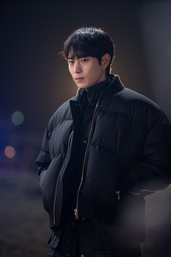 Kim Young Dae: Qu&acirc;n nh&acirc;n 1m85 g&acirc;y sốt với Vẻ đẹp nam t&iacute;nh v&agrave; visual ấn tượng - Ảnh 7.