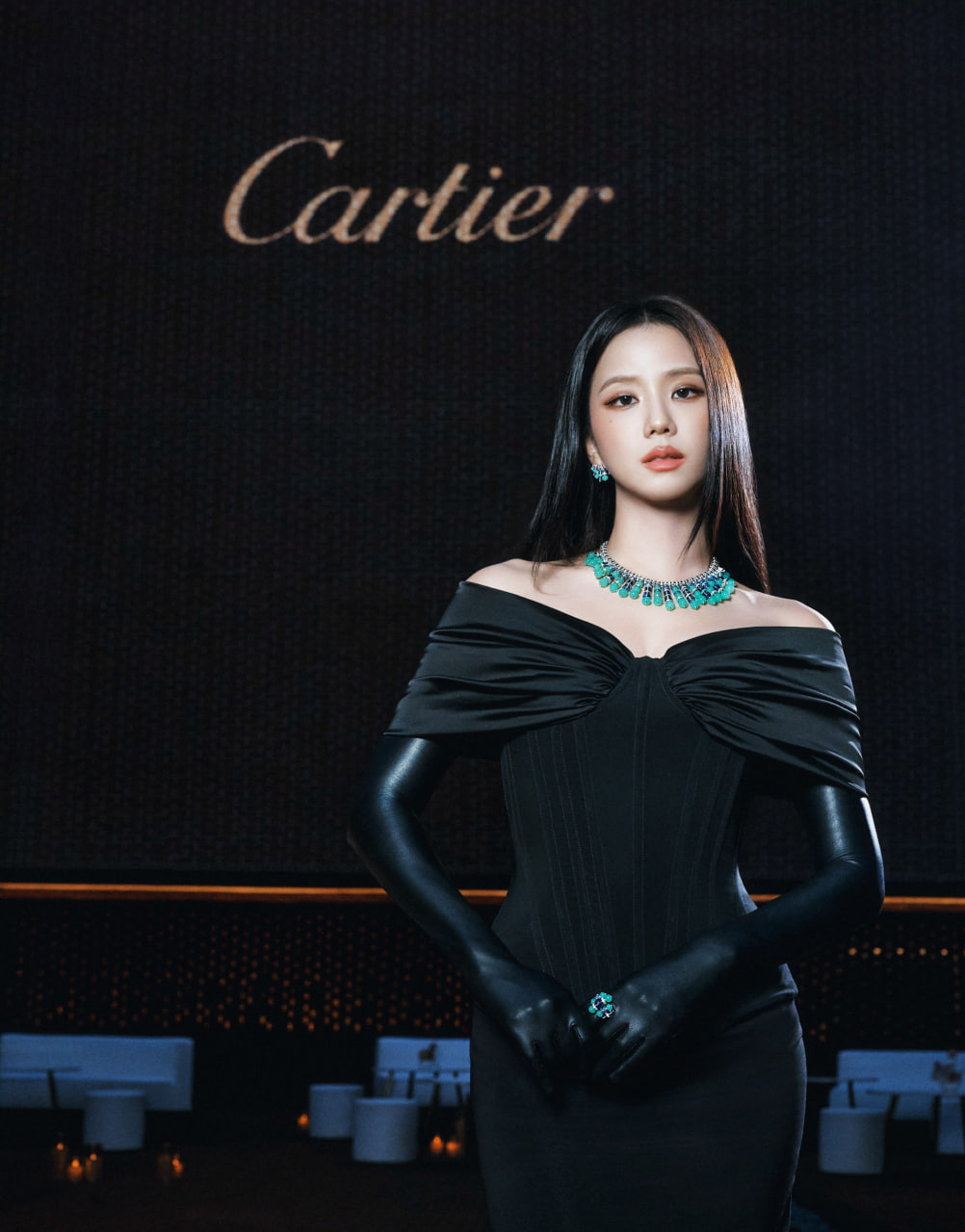 Jisoo BLACKPINK: Biến h&oacute;a phong c&aacute;ch đẹp m&ecirc; hồn trong c&aacute;c chiến dịch thời trang 2026 - Ảnh 4.