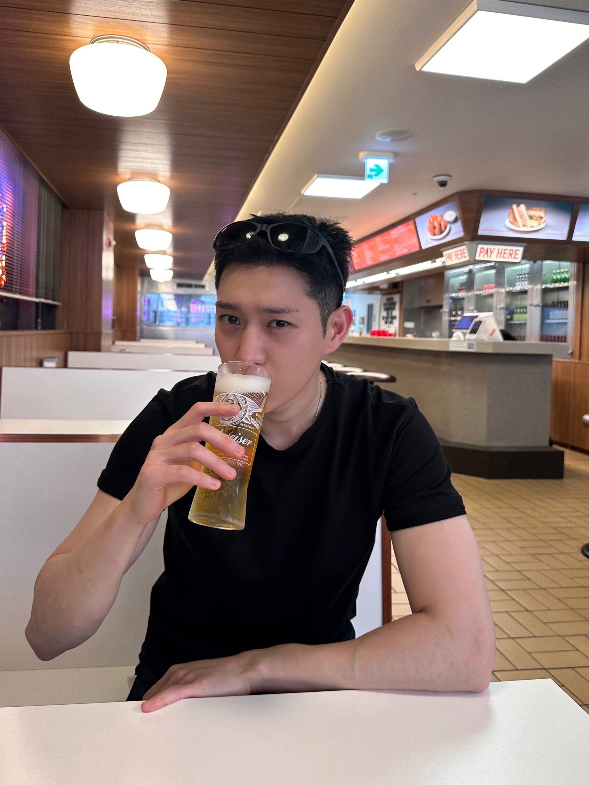 Kim Young Dae: Qu&acirc;n nh&acirc;n 1m85 g&acirc;y sốt với Vẻ đẹp nam t&iacute;nh v&agrave; visual ấn tượng - Ảnh 12.