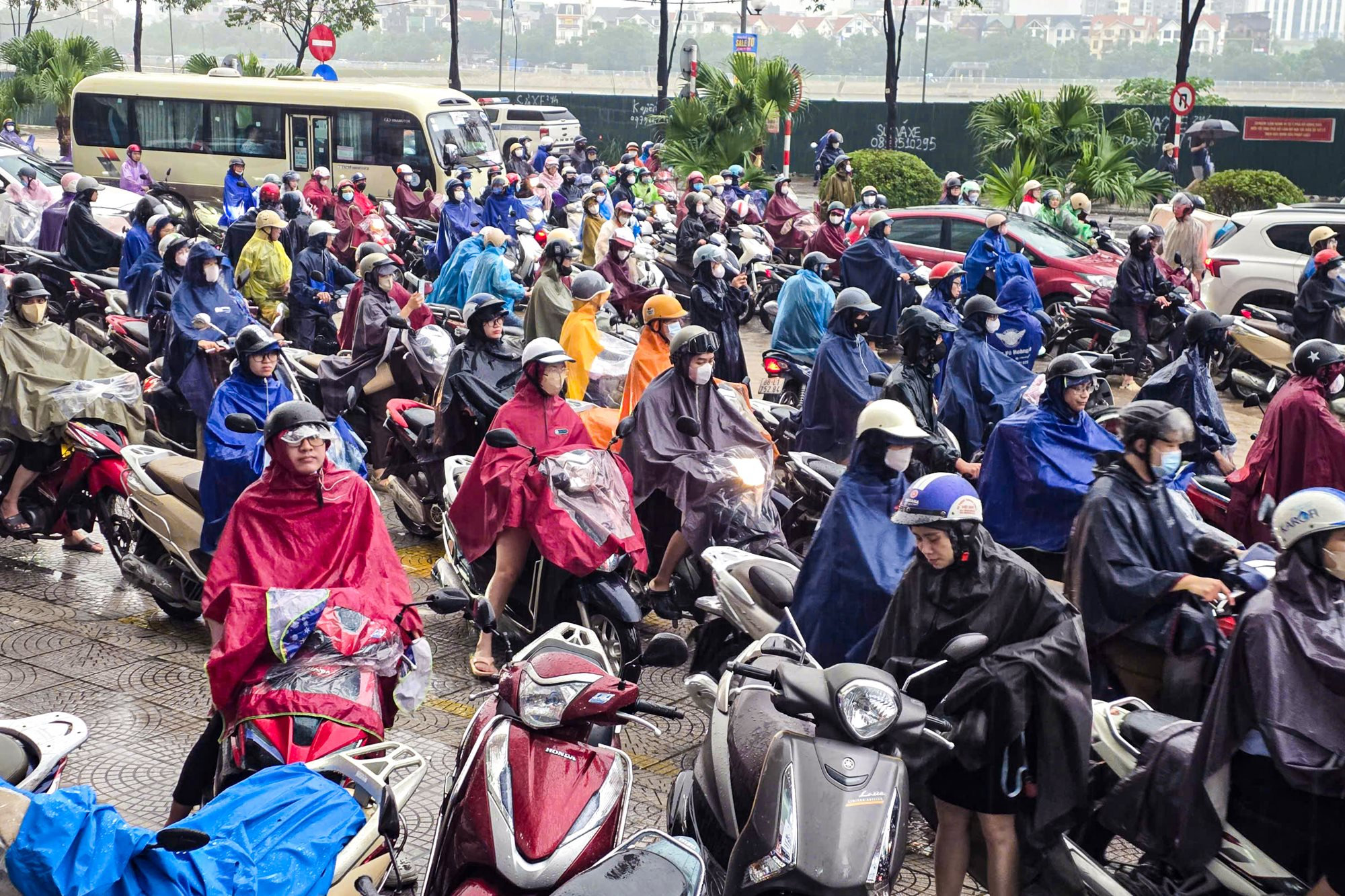 T&igrave;nh trạng ngập &uacute;ng tại An Kh&aacute;nh: Nh&igrave;n lại hạ tầng tho&aacute;t nước H&agrave; Nội 2026 - Ảnh 9.