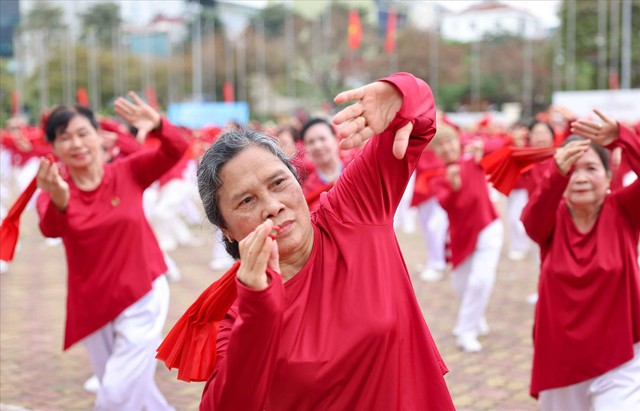 2 người sống khỏe ở H&agrave; Nội với 6 triệu đồng/th&aacute;ng: B&iacute; quyết t&agrave;i ch&iacute;nh tuổi hưu - Ảnh 2.