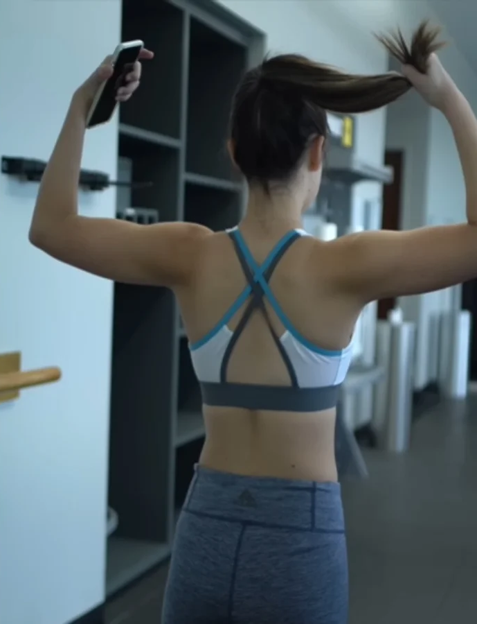 Một năm giảm 15 kg, v&ograve;ng eo nhỏ đi 25cm: YouTuber tiết lộ 3 thay đổi gi&uacute;p tho&aacute;t khỏi v&ograve;ng luẩn quẩn ăn ki&ecirc;ng - ăn qu&aacute; mức - Ảnh 2.