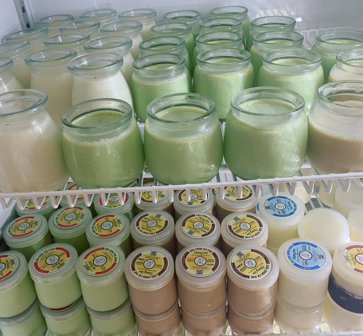 H&agrave;ng sữa tuổi thơ tại Giảng V&otilde; khiến trai Nhật m&ecirc; mẩn, thưởng thức hương vị kh&oacute; qu&ecirc;n - Ảnh 10.