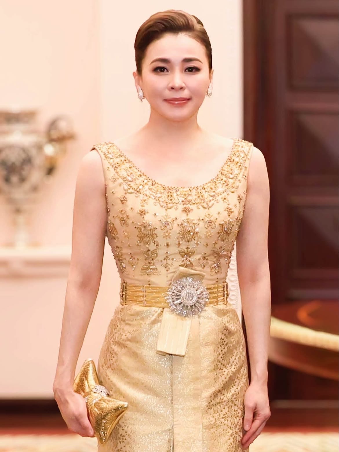 Chiếc thắt lưng kim cương hơn 100 năm tuổi của Hoàng hậu Thái Lan - Ảnh 4.