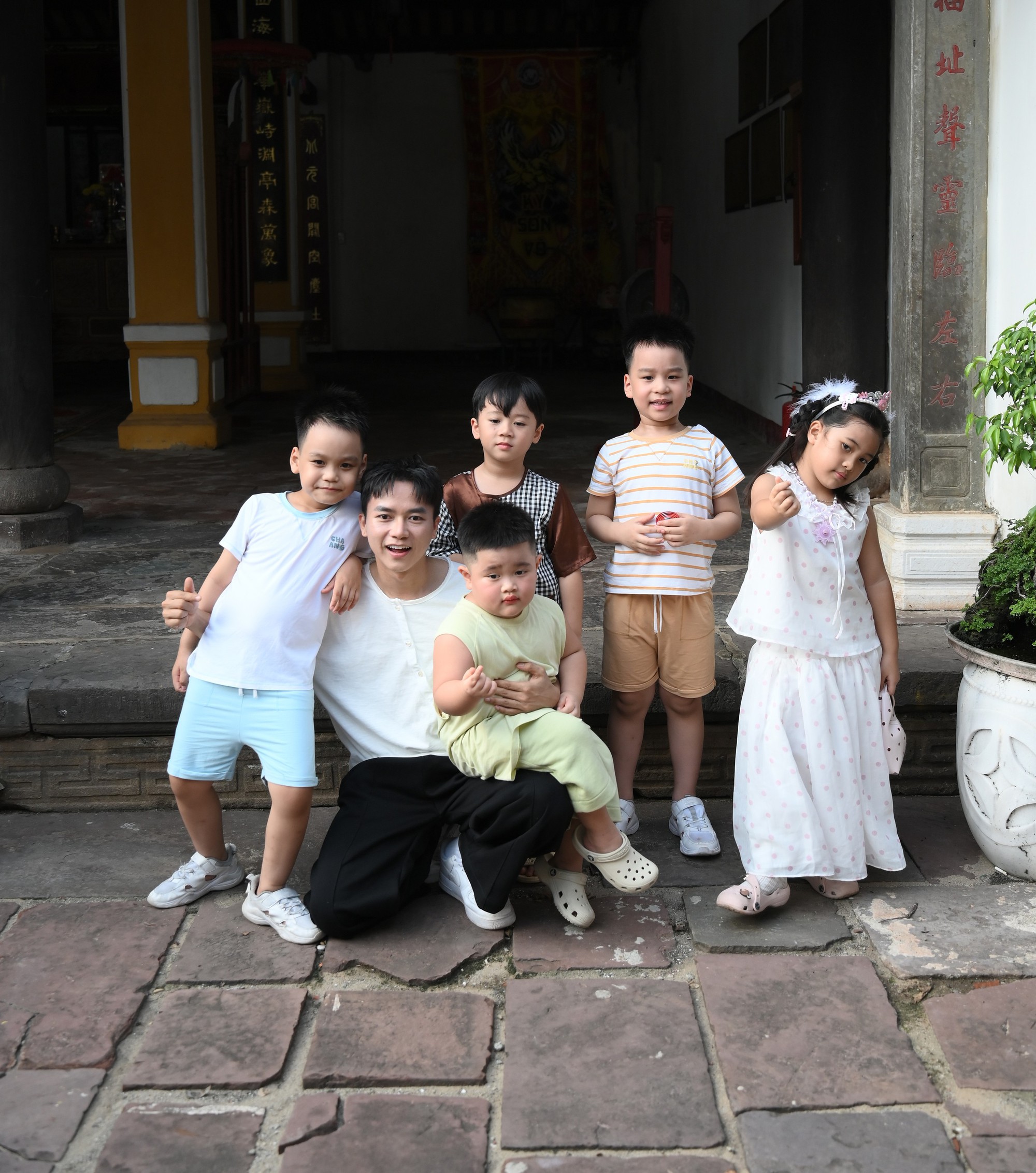 Tập 4 Bố Ơi: Bùi Công Nam lần đầu làm “bố” của 5 đứa trẻ, cùng dàn sao lăn xả đón Trung thu ở Hội An- Ảnh 4.