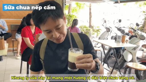H&agrave;ng sữa tuổi thơ tại Giảng V&otilde; khiến trai Nhật m&ecirc; mẩn, thưởng thức hương vị kh&oacute; qu&ecirc;n - Ảnh 4.