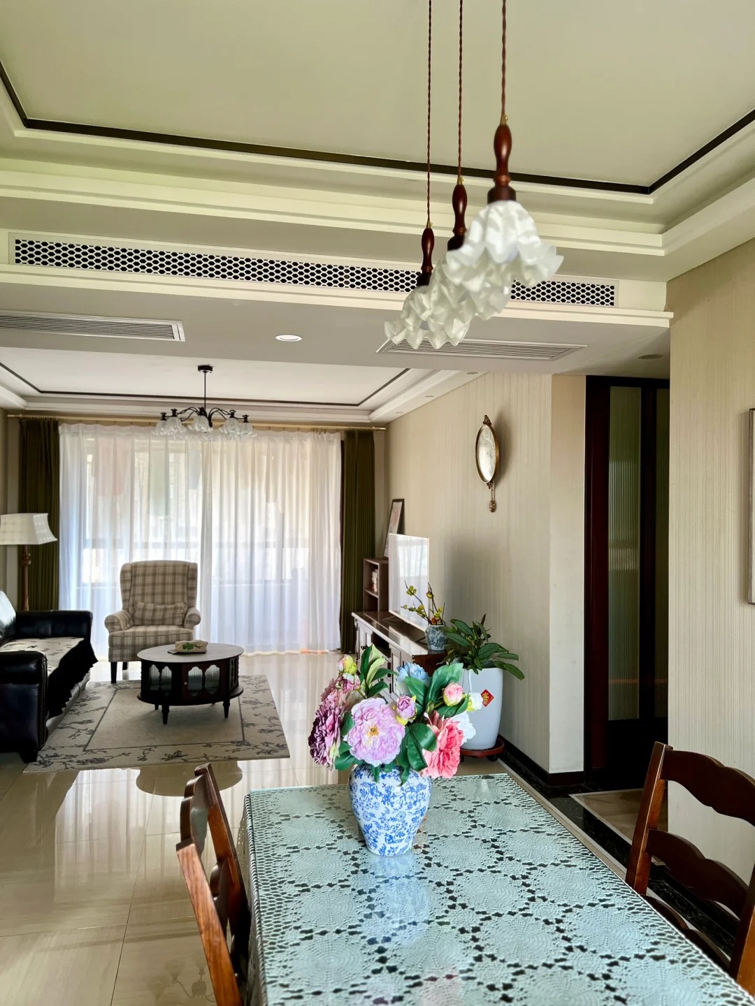 Nhà 140m² có cả người già lẫn trẻ nhỏ vẫn sạch suốt 7 năm: Người phụ nữ 42 tuổi chỉ ra 4 thói quen quan trọng hơn mua tủ - Ảnh 10.