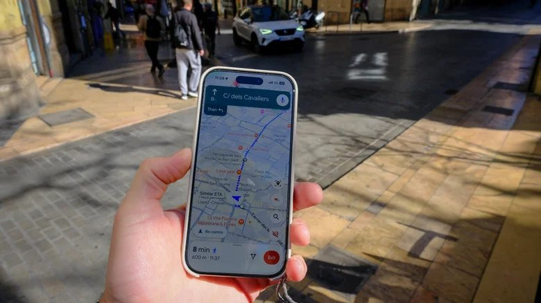 Cảnh b&aacute;o Google Maps: Tắt C&agrave;i đặt tiết kiệm nhi&ecirc;n liệu để đi đường nhanh hơn - Ảnh 2.