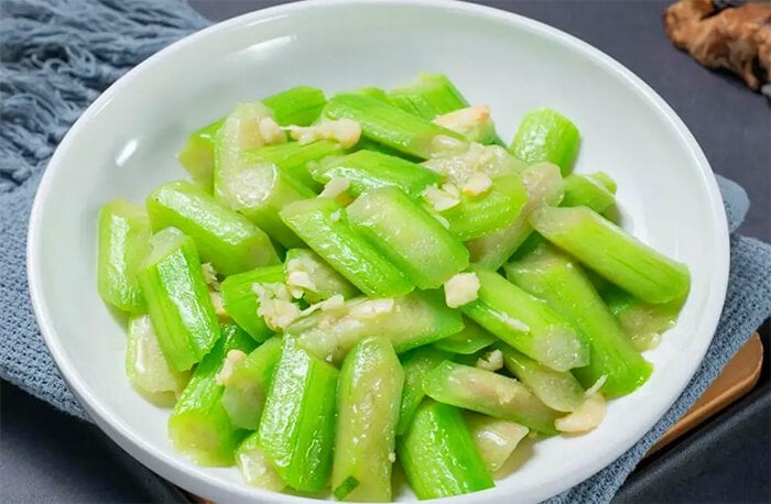 Mùa thu dễ khô họng, ho khan: 4 loại rau đang vào mùa được ví như “lá chắn” cho phổi - Ảnh 1.