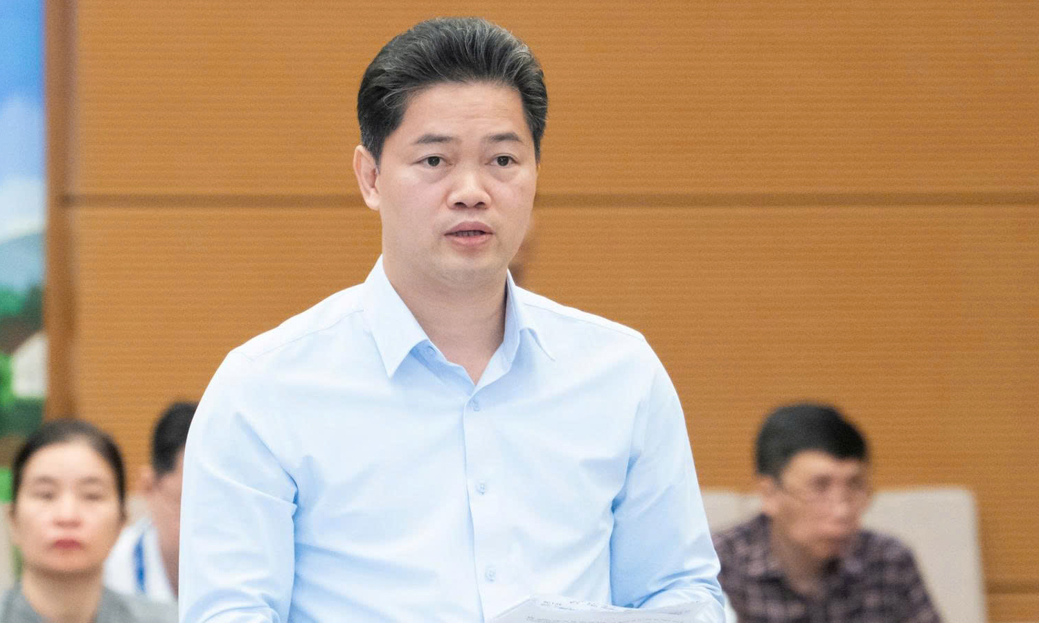 Đề xuất kiểm tra căn cước người mua thuốc l&aacute; dưới 18 tuổi nhằm bảo vệ sức khỏe X&atilde; hội - Ảnh 1.