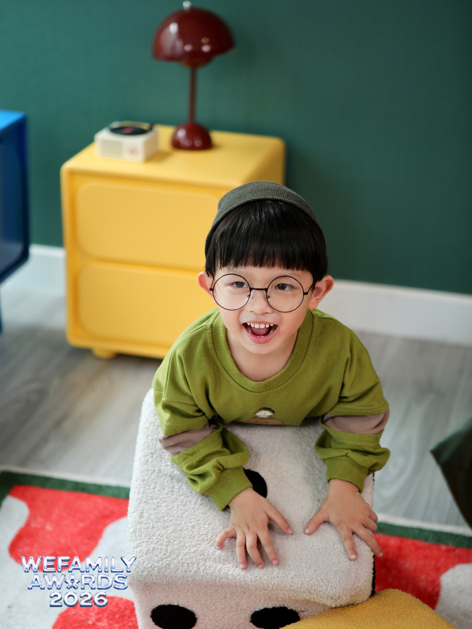 Giữa những bộn bề của người lớn, bố mẹ vẫn chọn dành cho con món quà quý nhất: Sự hiện diện mỗi ngày - Ảnh 2.