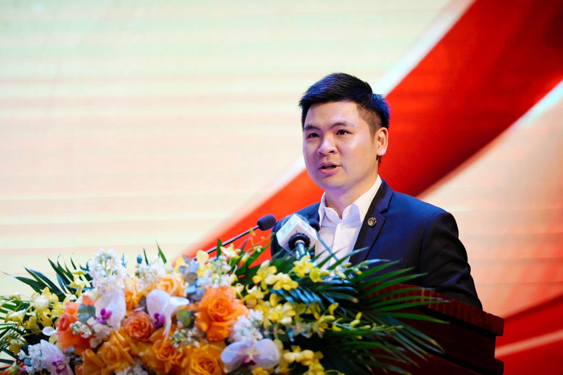 Ch&acirc;n dung 3 sếp Tổng trẻ tuổi đại biểu HĐND tại H&agrave; Nội , Quảng Trị v&agrave; Ninh B&igrave;nh - Ảnh 2.