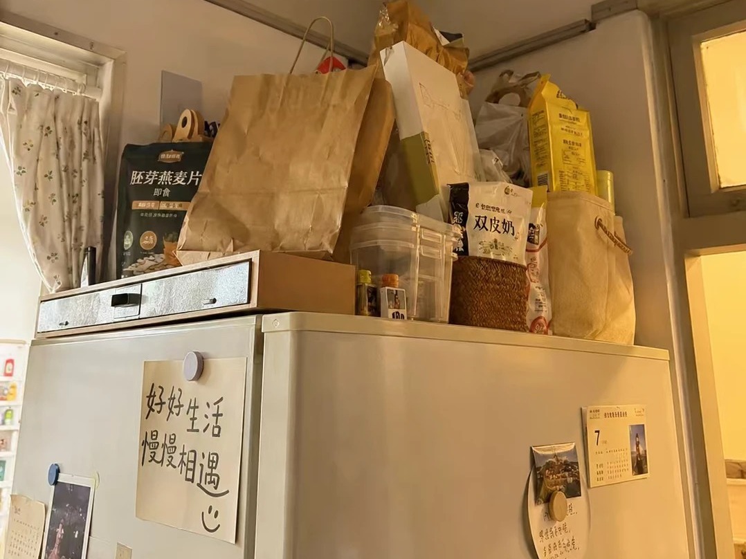5 góc nhà tưởng vô dụng nhưng lại là “kho chứa đồ” cực lớn: Nhà nhỏ càng nên tận dụng - Ảnh 1.