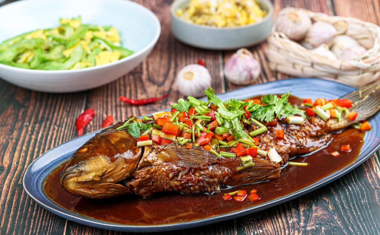 B&iacute; quyết nấu c&aacute; kho gi&ograve;n tan, mềm mọng cho bữa cơm ngon miệng mỗi ng&agrave;y - Ảnh 1.
