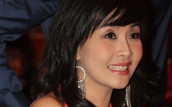 Nữ nghệ sĩ từ Mỹ về ở vị tr&iacute; n&agrave;o khi n&oacute;i thẳng Việt Hương chỉ l&agrave; đ&agrave;n em, sau m&igrave;nh một bậc - Ảnh 1.