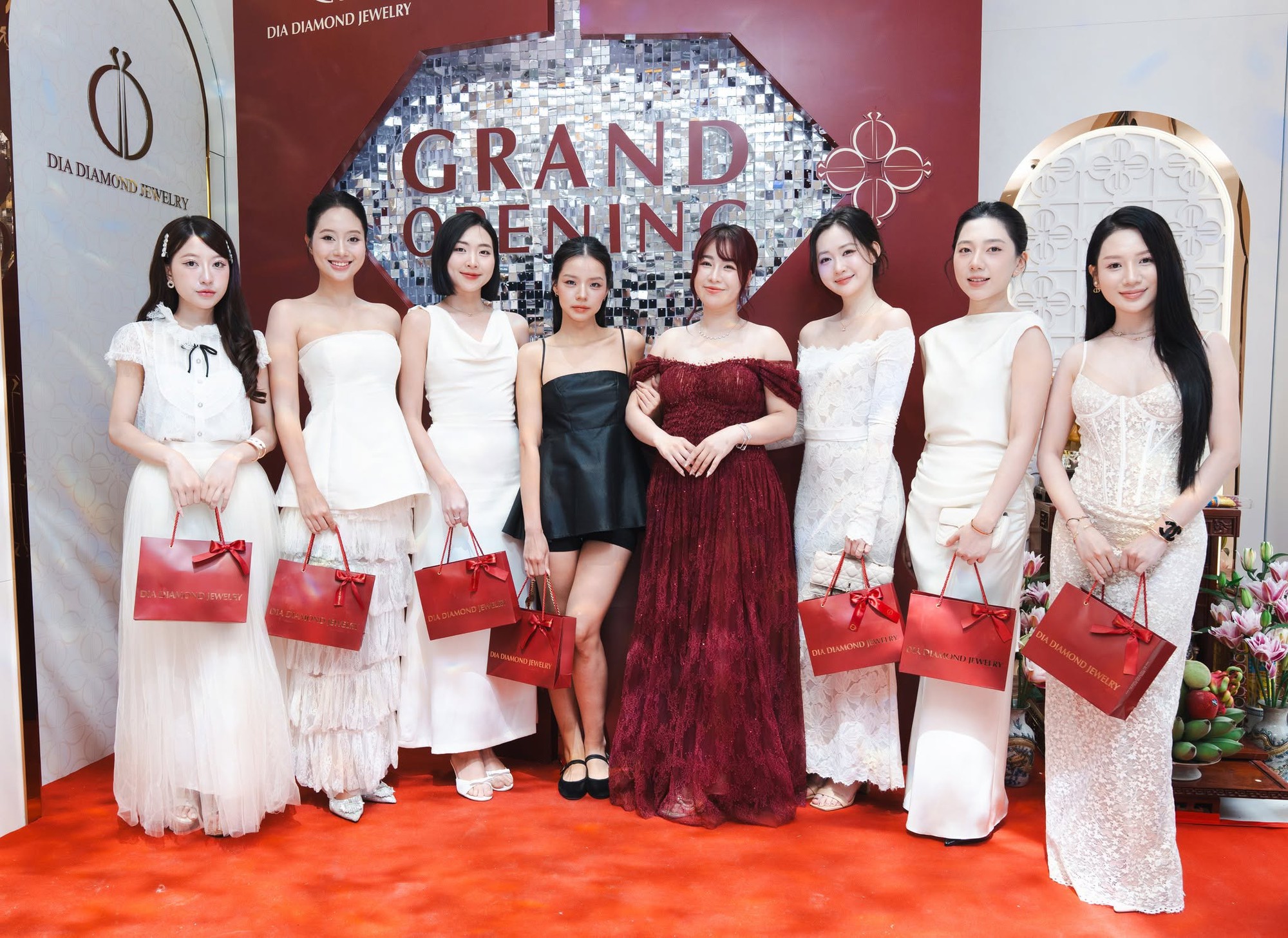 Founder DIA Diamond Jewelry: Kim cương kh&ocirc;ng n&ecirc;n chỉ d&agrave;nh cho ng&agrave;y cưới - Ảnh 5.