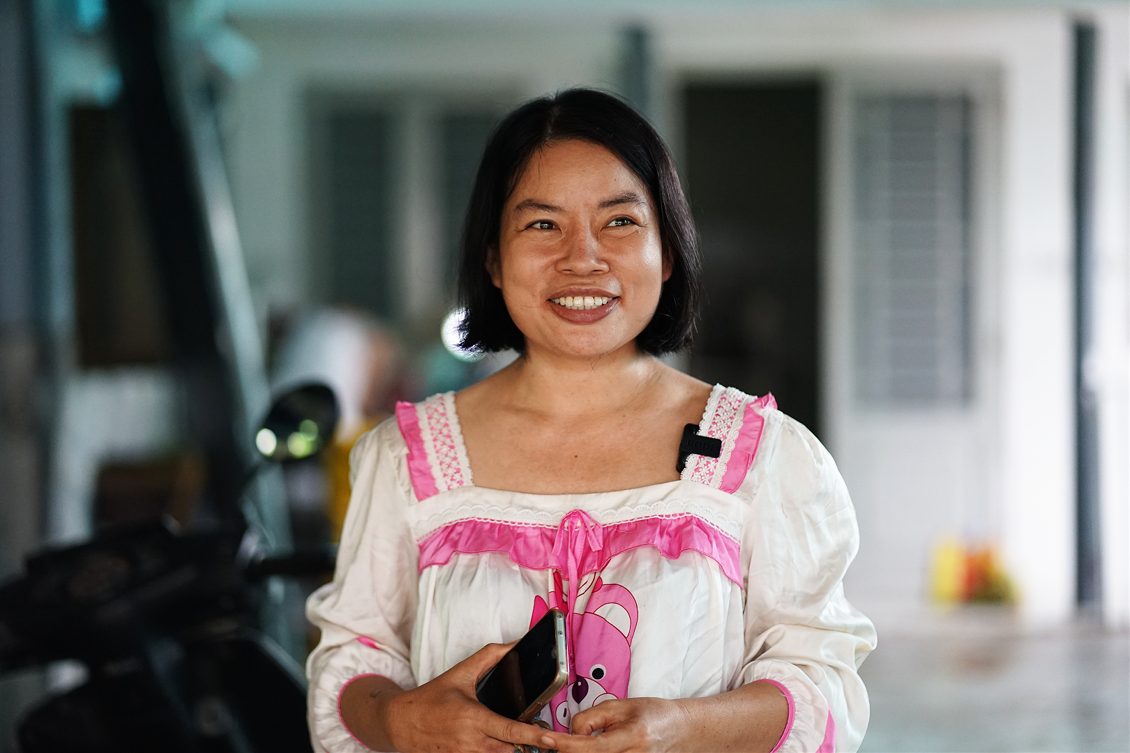 T&igrave;nh trạng ngập lụt tại tp . Hcm: Người d&acirc;n Hiệp B&igrave;nh thức trắng đ&ecirc;m t&aacute;t nước - Ảnh 9.
